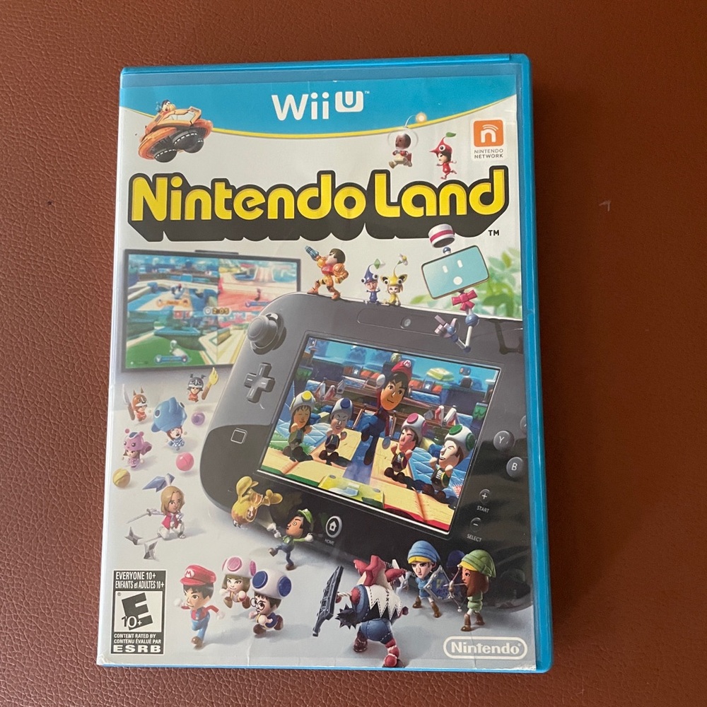 Nintendo Nintendo Land Wii U Game - Blue & White Cover